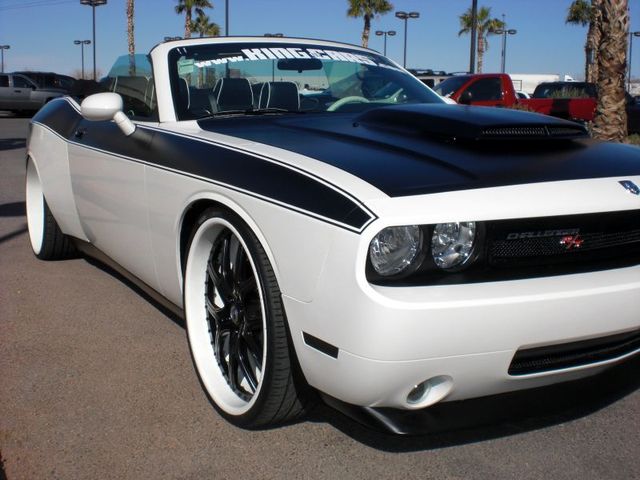 Dodge Challenger Wide Body