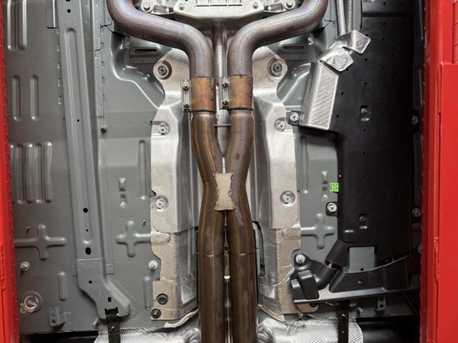 Unterboden und Abgasanlage des Shelby GT500