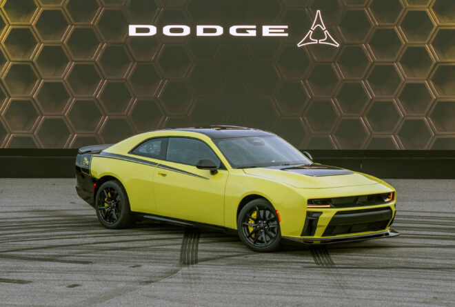 2027 Dodge Charger Super Bee Launch Edition von schräg vorne