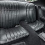 Schwarze Rücksitze des angebotenen 1972 Chevrolet Camaro Z28