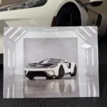 Aufnahme des Ford GT im Lichtstudio aus dem Bestell-Kit des angebotenen 2022 Ford GT ’64 Heritage Edition